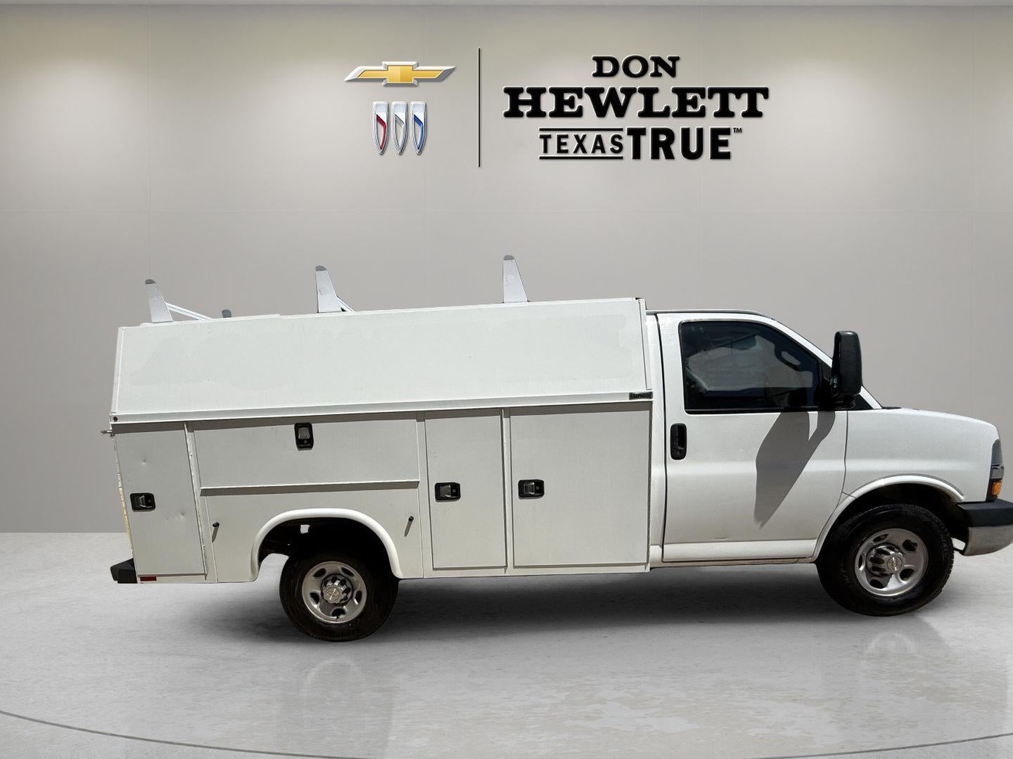 2021 Chevrolet Express Cutaway 3500 Van 139"