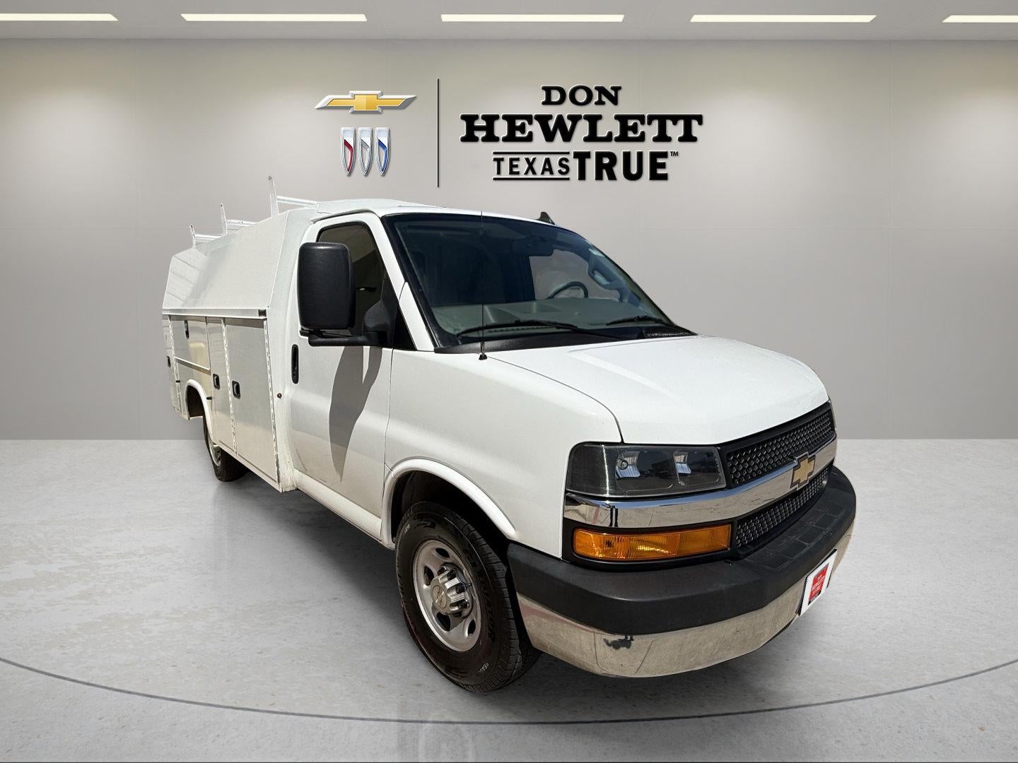 2021 Chevrolet Express Cutaway 3500 Van 139"