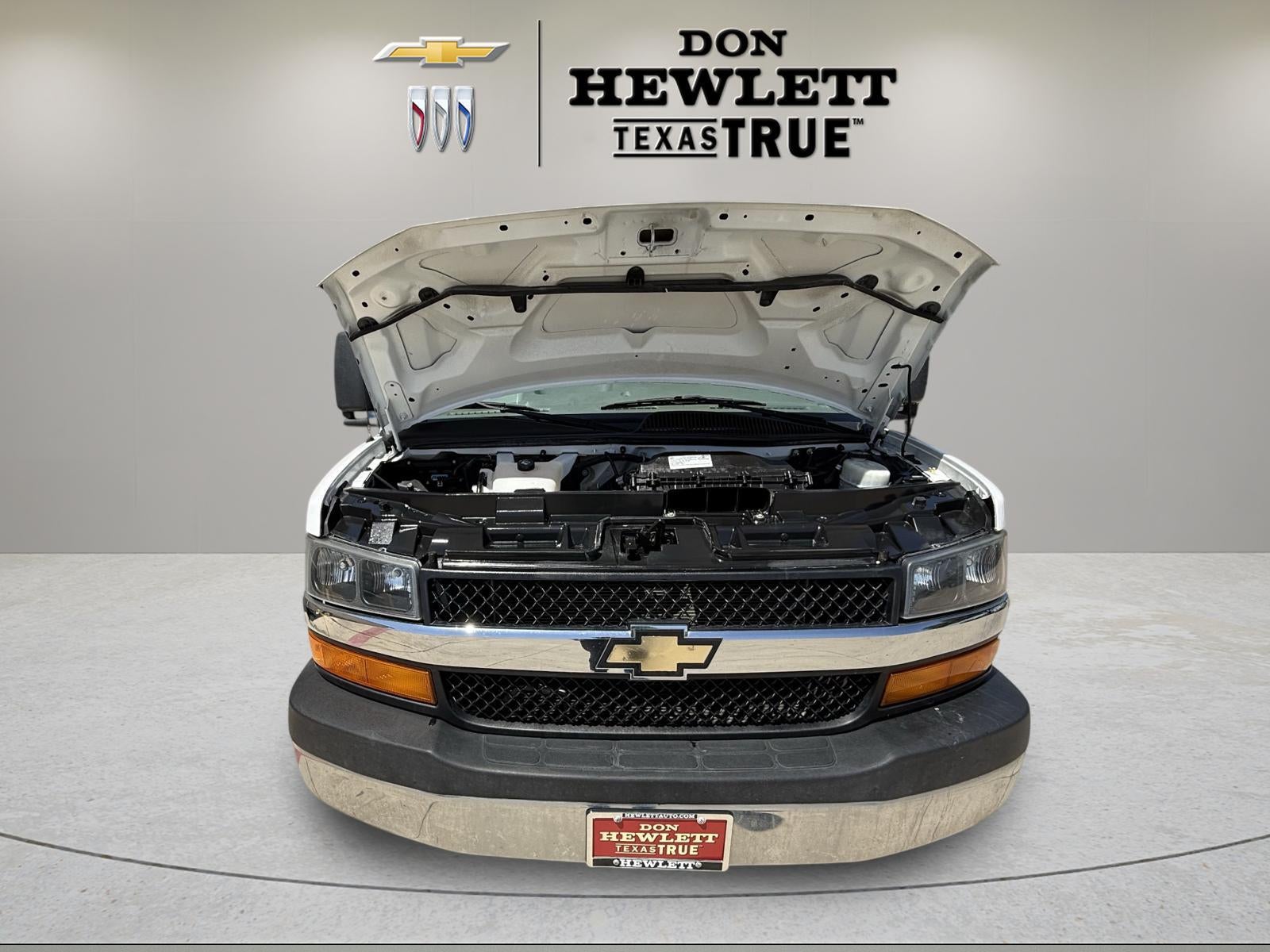 2021 Chevrolet Express Cutaway 3500 Van 139"