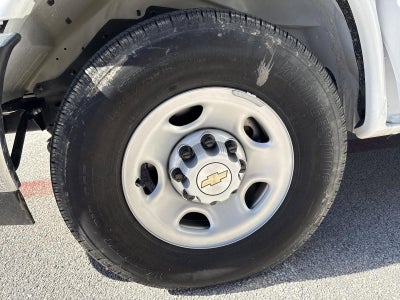 2025 Chevrolet Express Cutaway 3500 Base