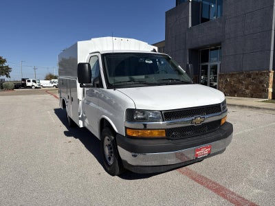 2025 Chevrolet Express Cutaway 3500 Base