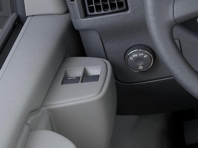 2025 Chevrolet Express Cutaway 3500 Base