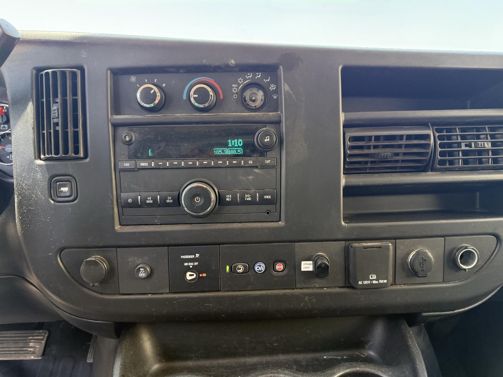 2020 Chevrolet Express Cutaway 3500 Van 139"