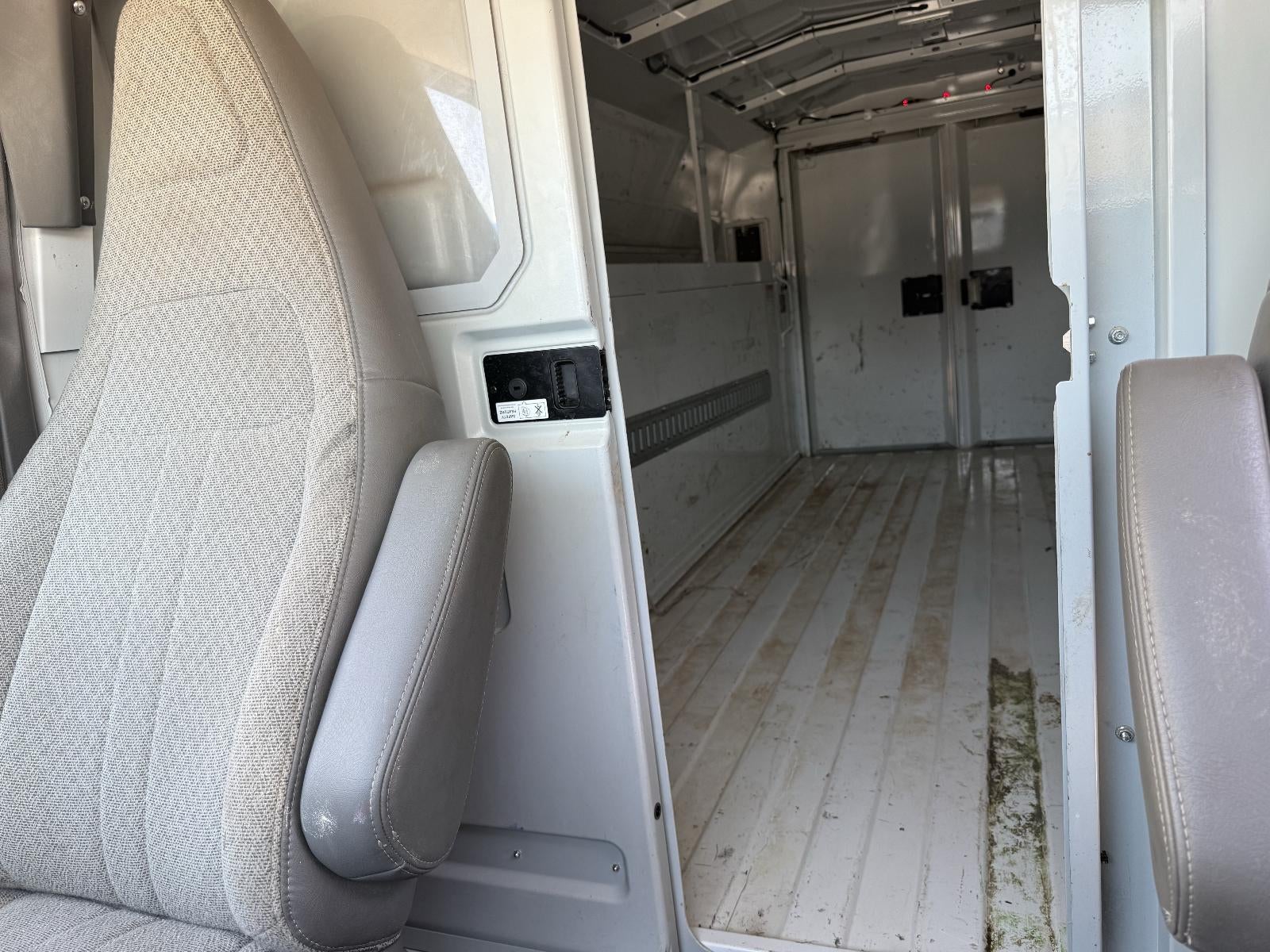 2020 Chevrolet Express Cutaway 3500 Van 139"