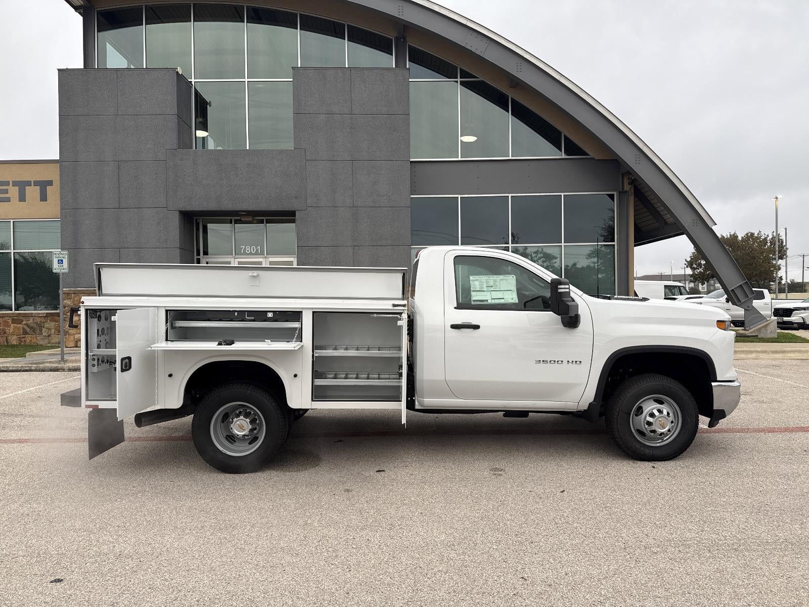 2025 Chevrolet Silverado 3500 HD Chassis Cab Work Truck