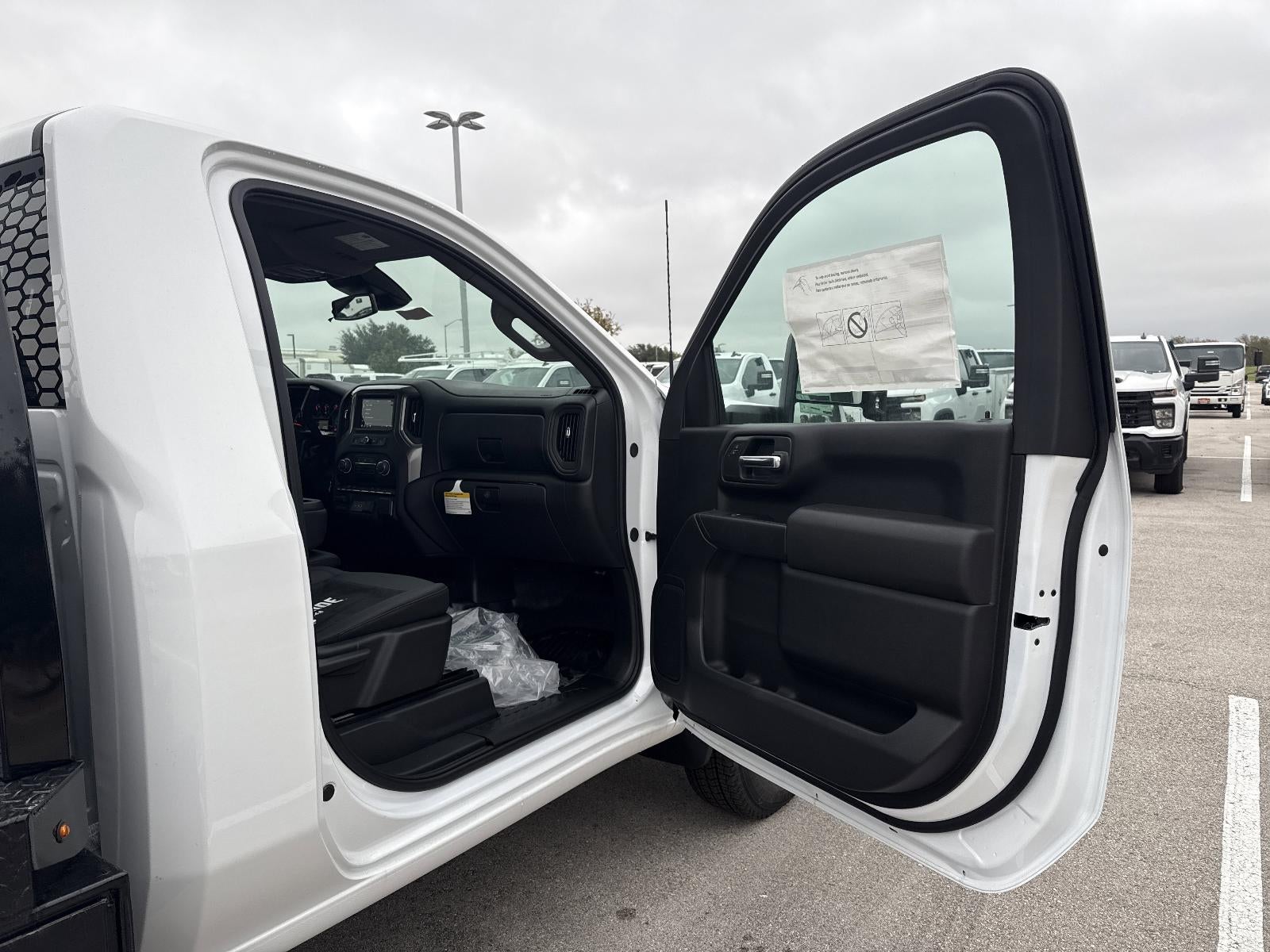 2025 Chevrolet Silverado 3500 HD Chassis Cab Work Truck