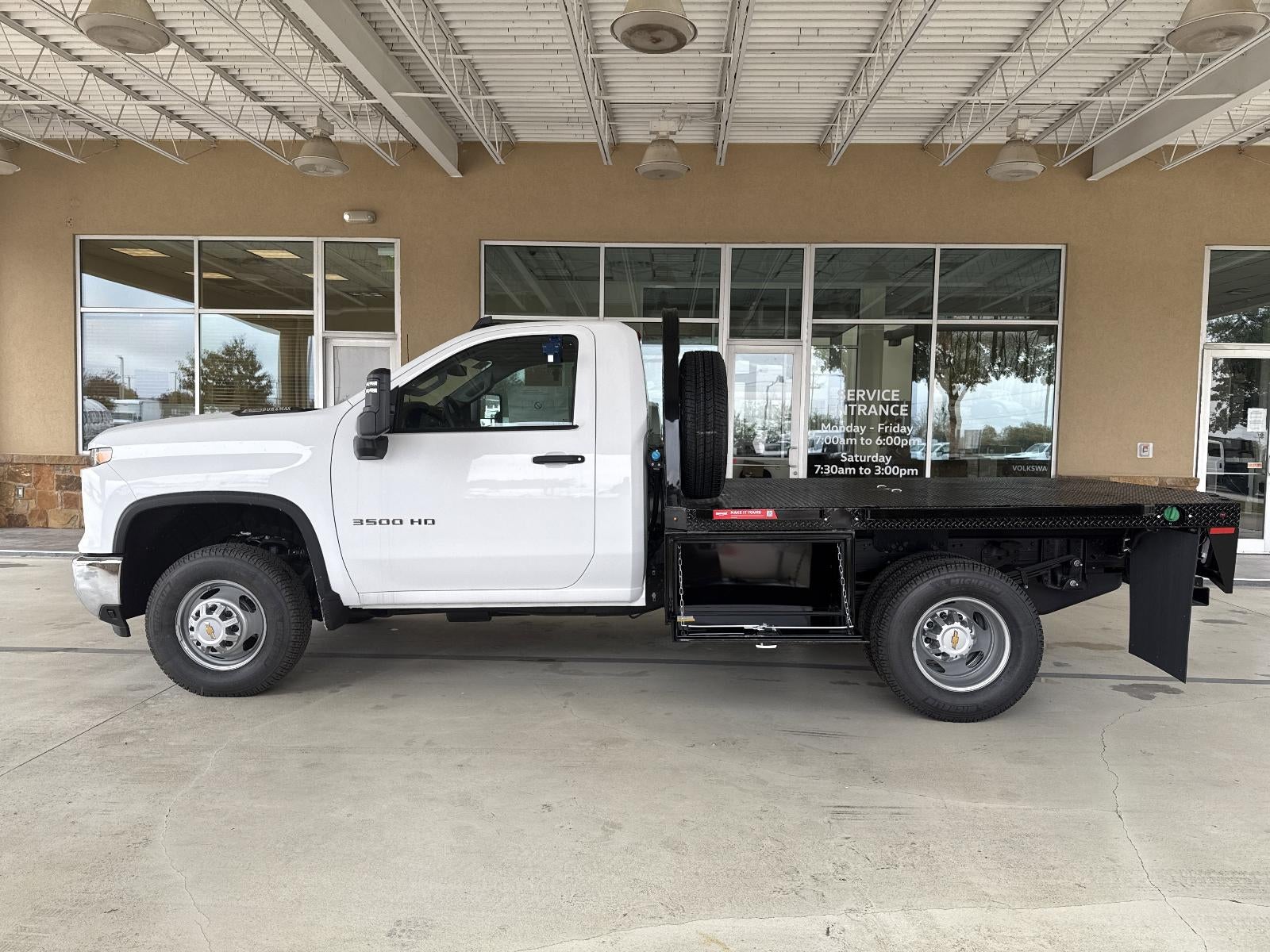 2025 Chevrolet Silverado 3500 HD Chassis Cab Work Truck