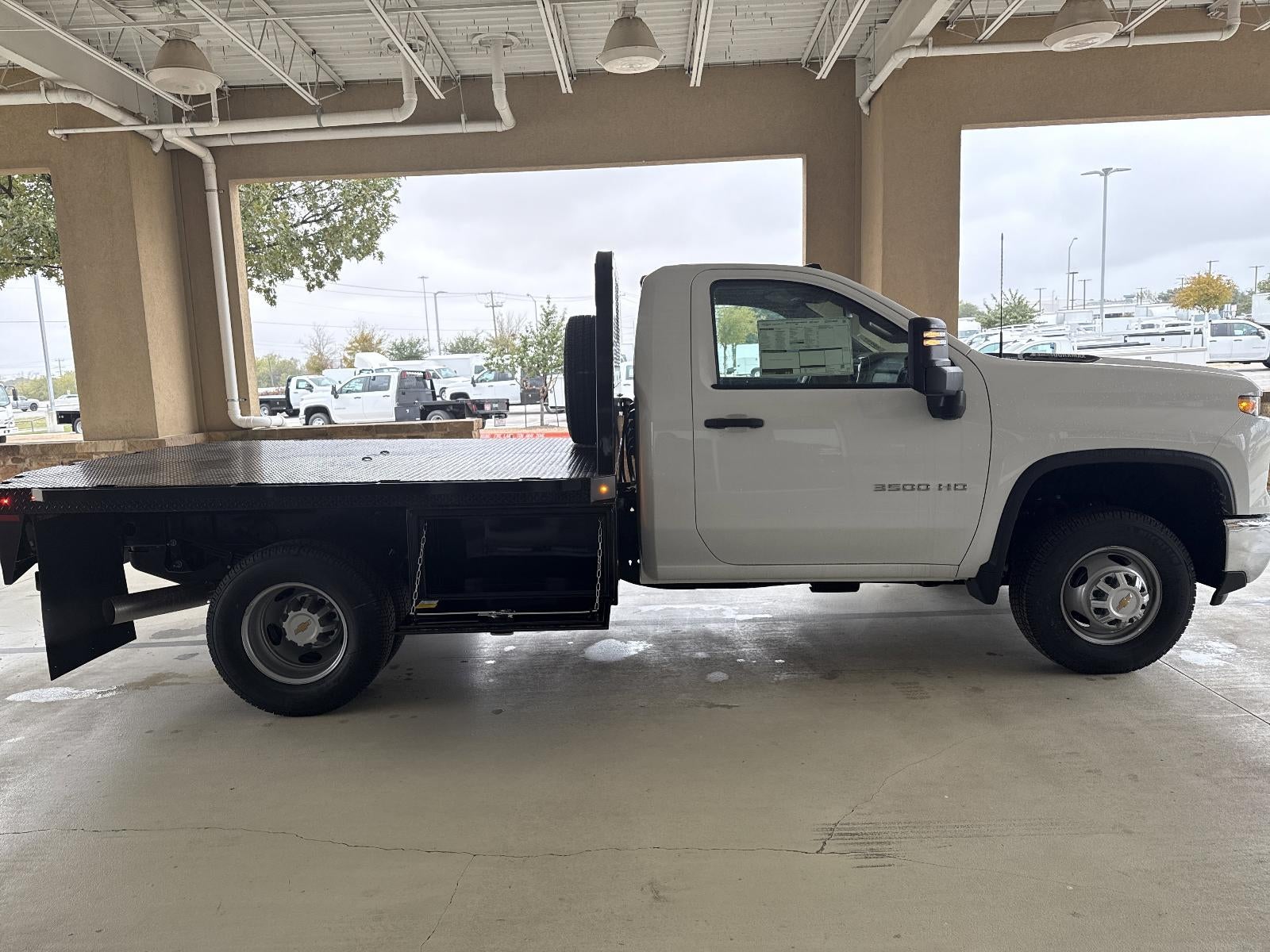 2025 Chevrolet Silverado 3500 HD Chassis Cab Work Truck