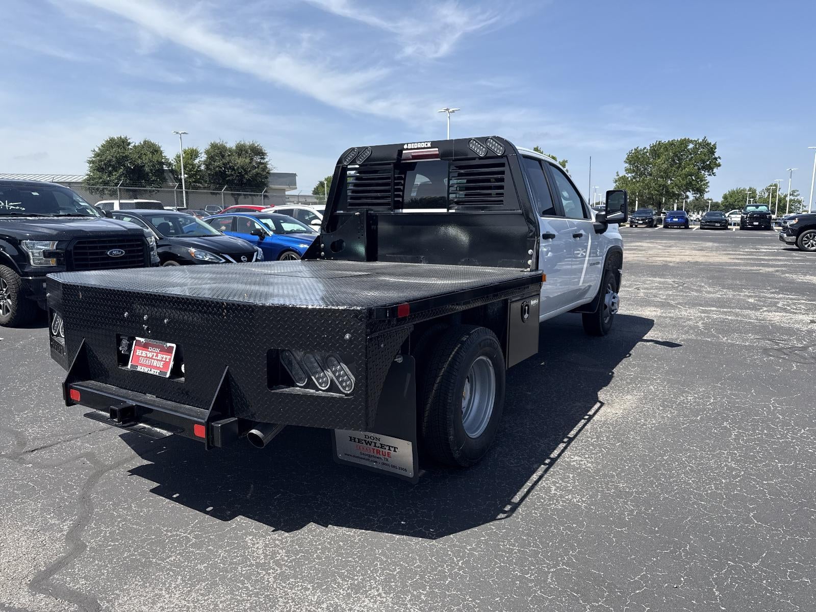 2025 Chevrolet Silverado 3500 HD WT DRW