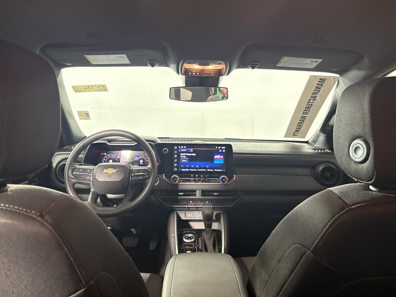 2025 Chevrolet Colorado WT/LT