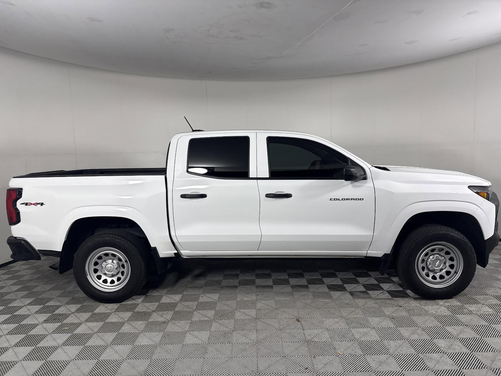 2025 Chevrolet Colorado WT/LT