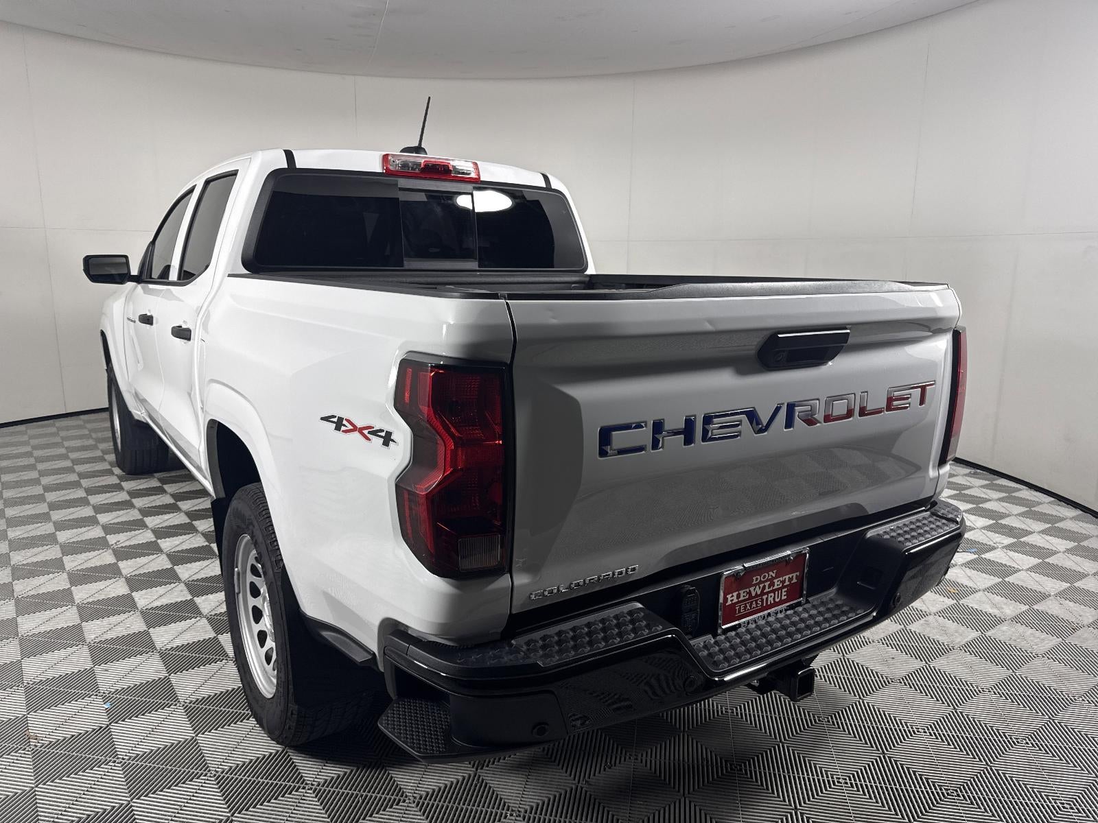 2025 Chevrolet Colorado WT/LT