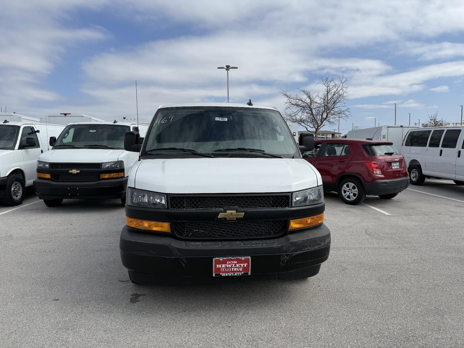2025 Chevrolet Express Cargo 2500 Base