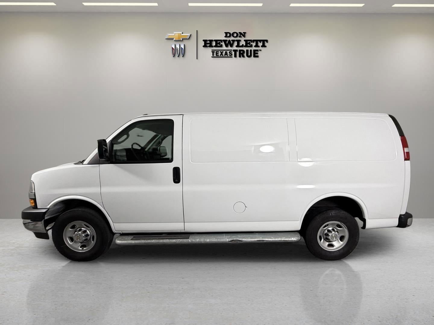 2024 Chevrolet Express Cargo 2500 RWD 2500 135"