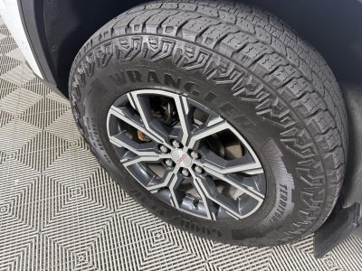 2024 GMC Acadia AT4