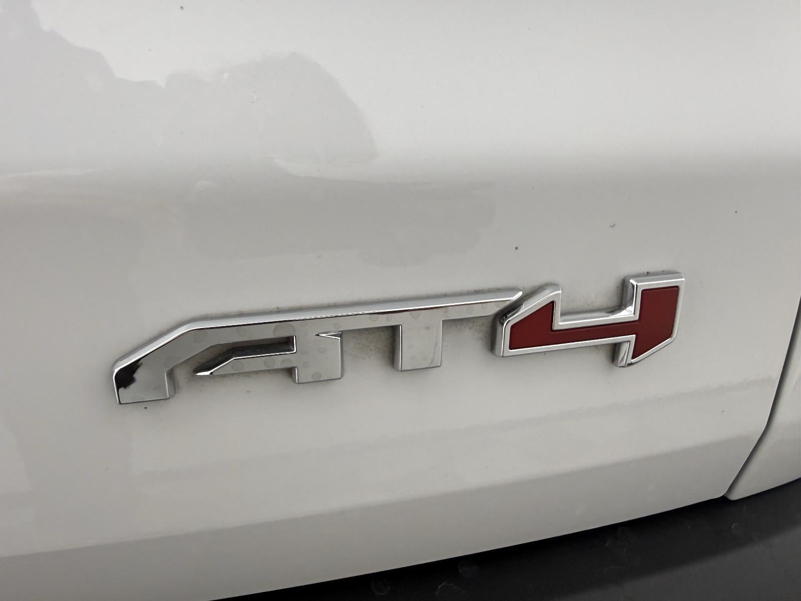 2024 GMC Acadia AT4