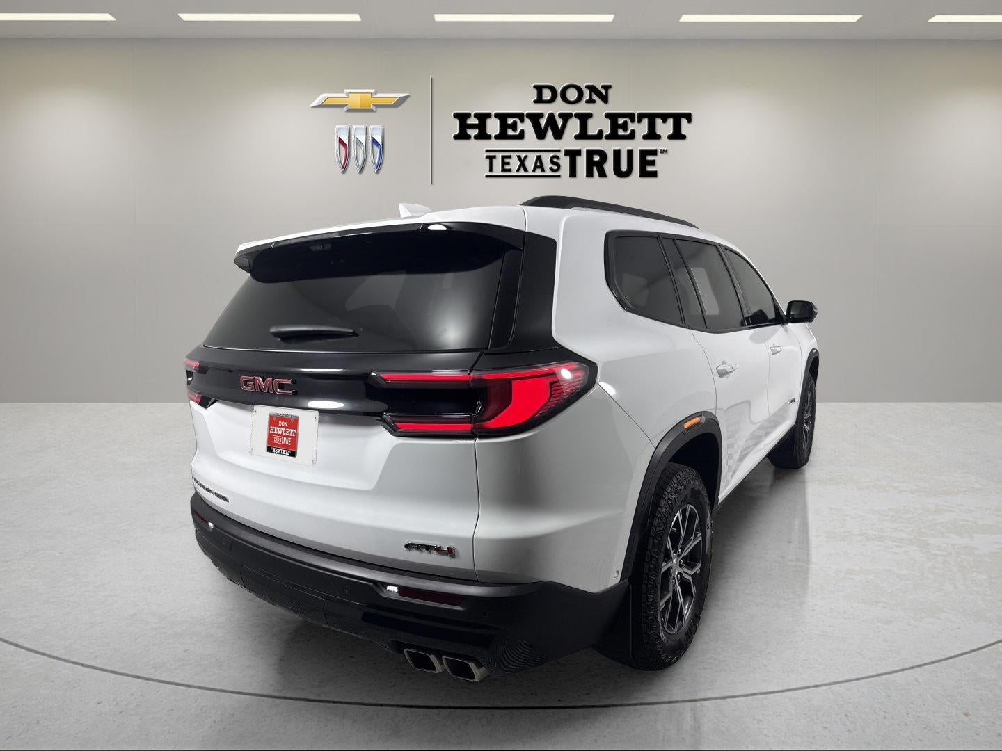 2024 GMC Acadia AT4