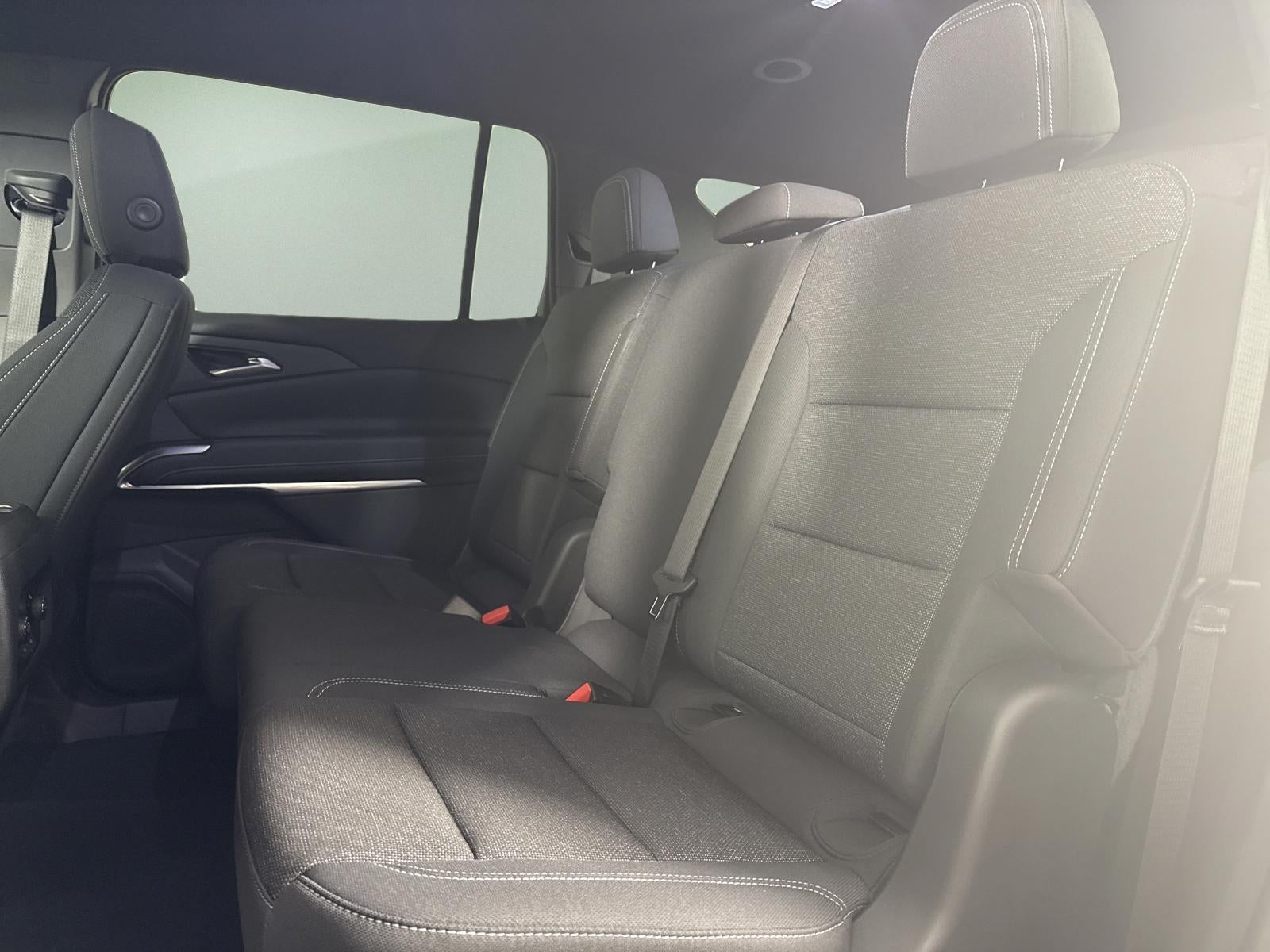 2024 Chevrolet Traverse LS