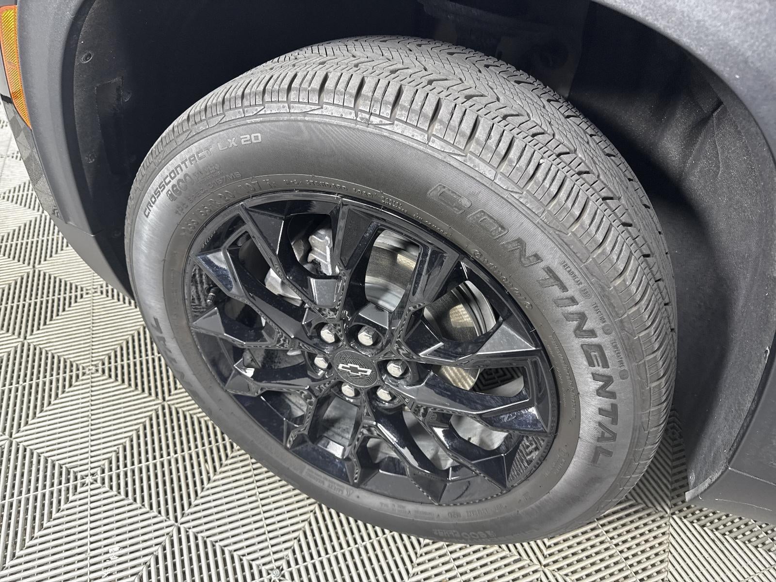 2024 Chevrolet Traverse LS