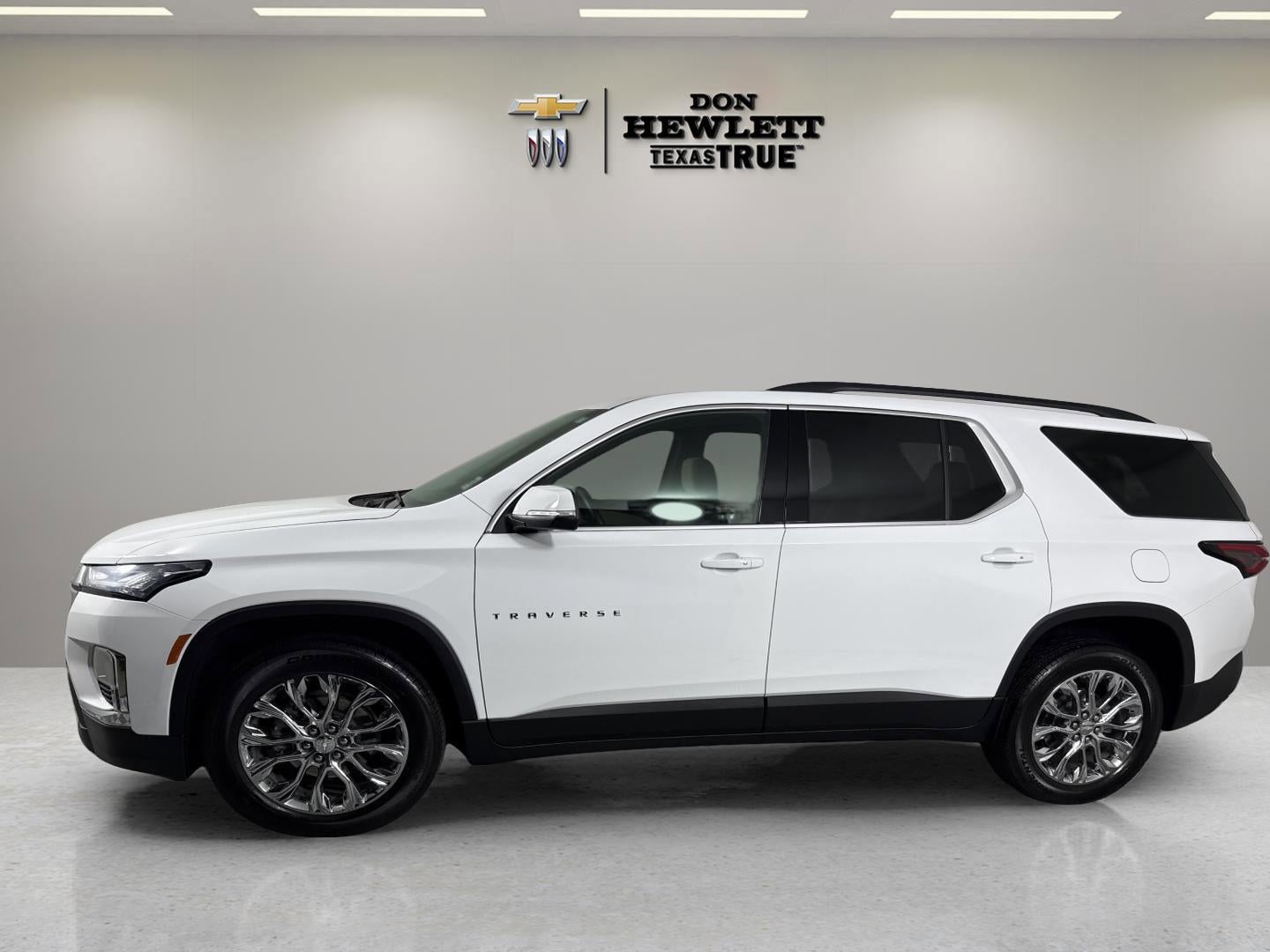 2022 Chevrolet Traverse LT Cloth