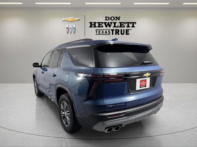 2025 Chevrolet Traverse LT