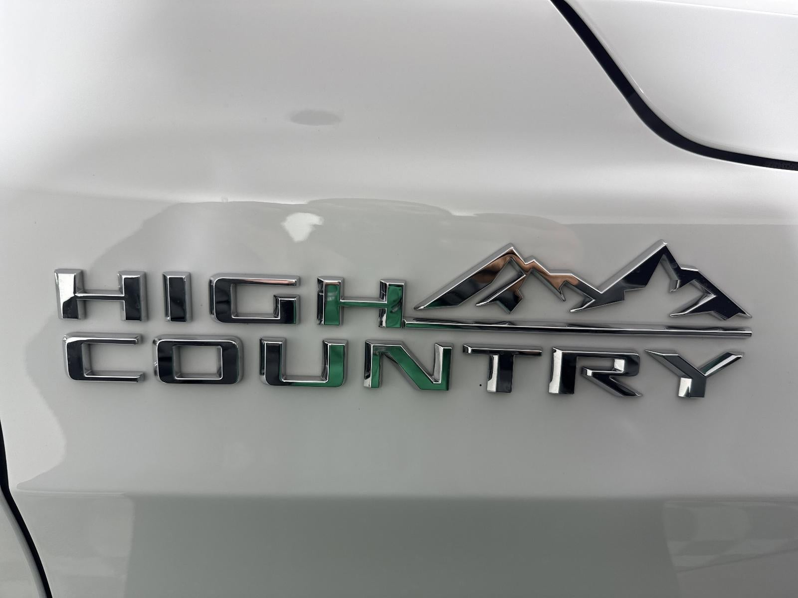 2023 Chevrolet Suburban High Country