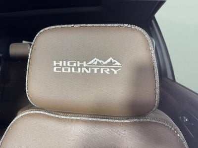 2023 Chevrolet Suburban High Country
