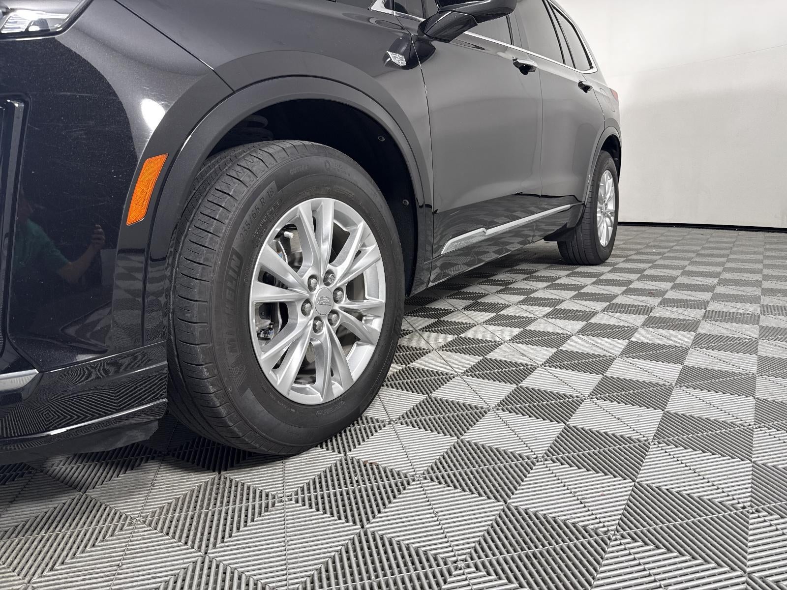 2025 Cadillac XT6 Luxury