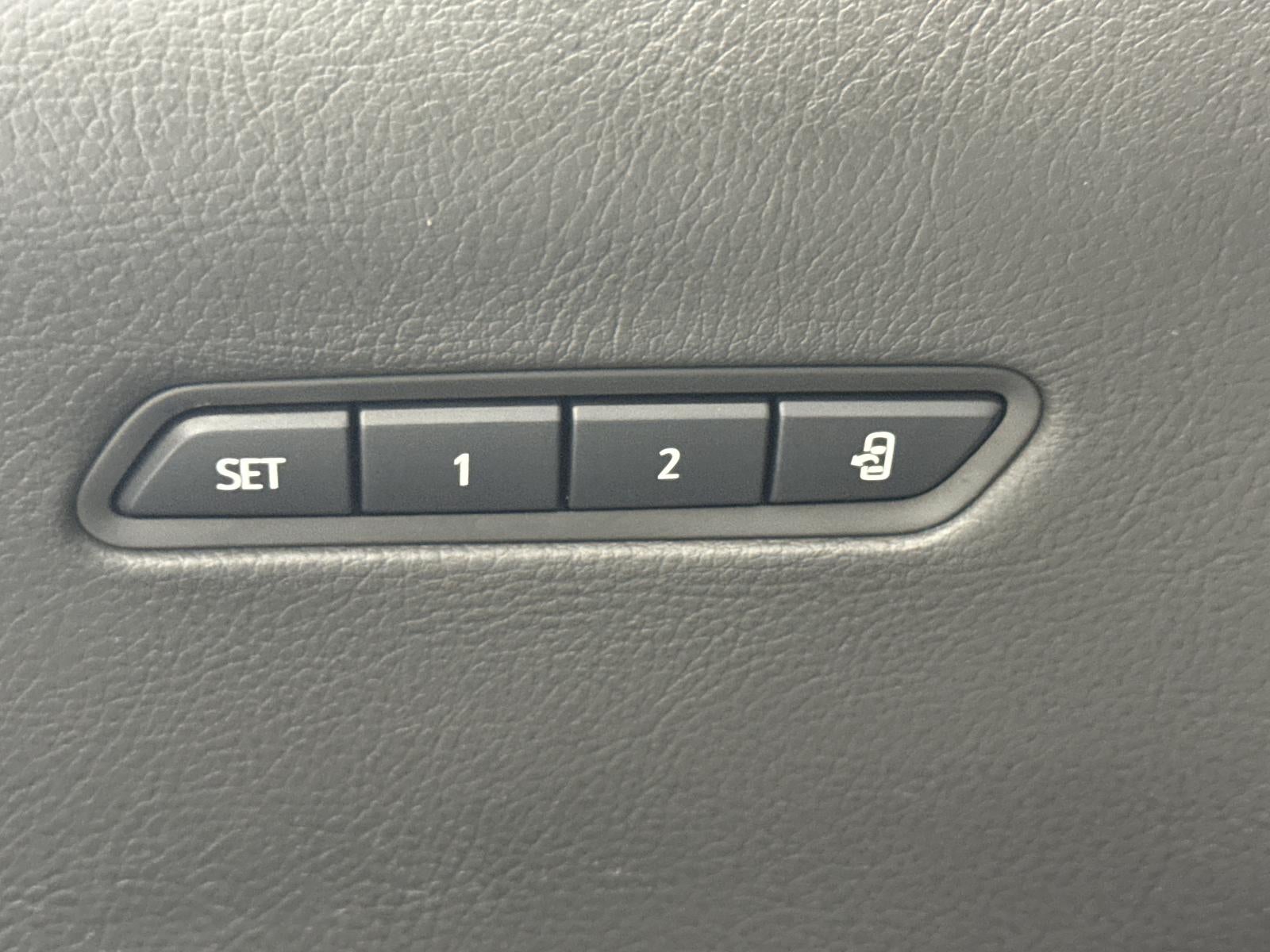 2025 Cadillac XT6 Luxury