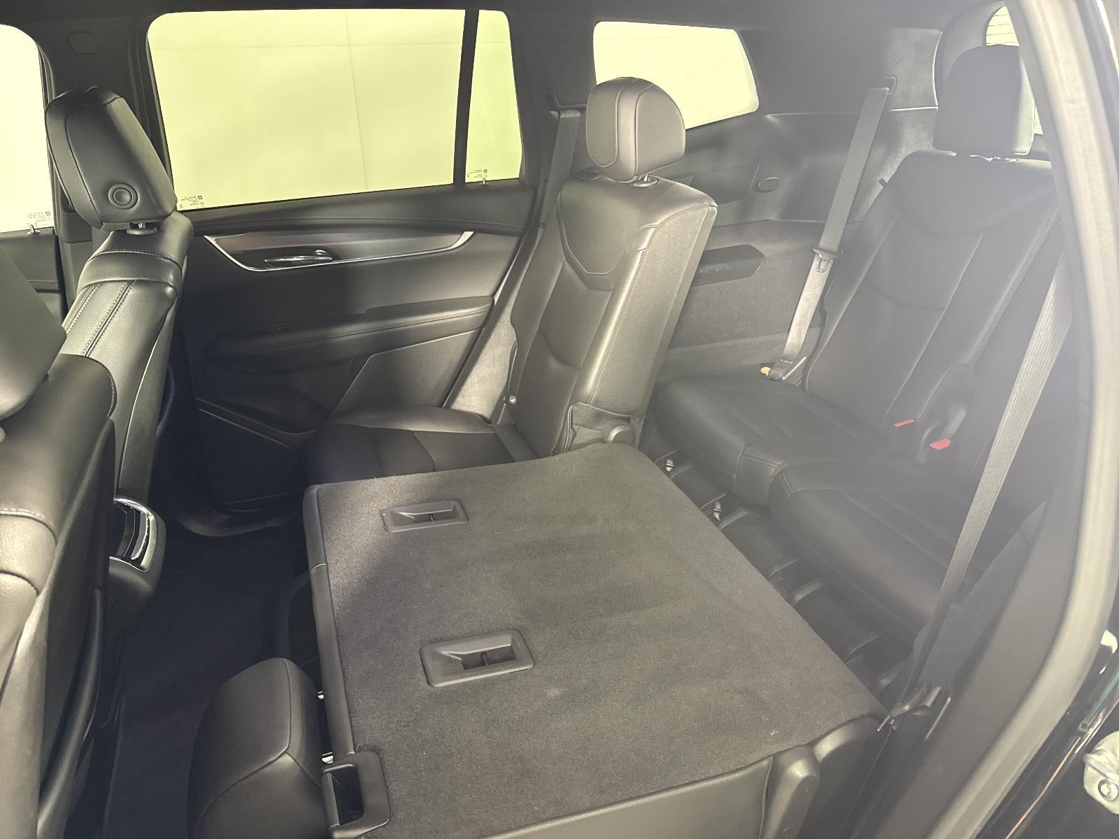 2025 Cadillac XT6 Luxury