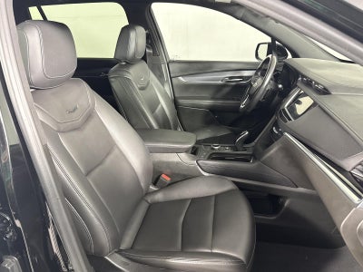 2025 Cadillac XT6 Luxury