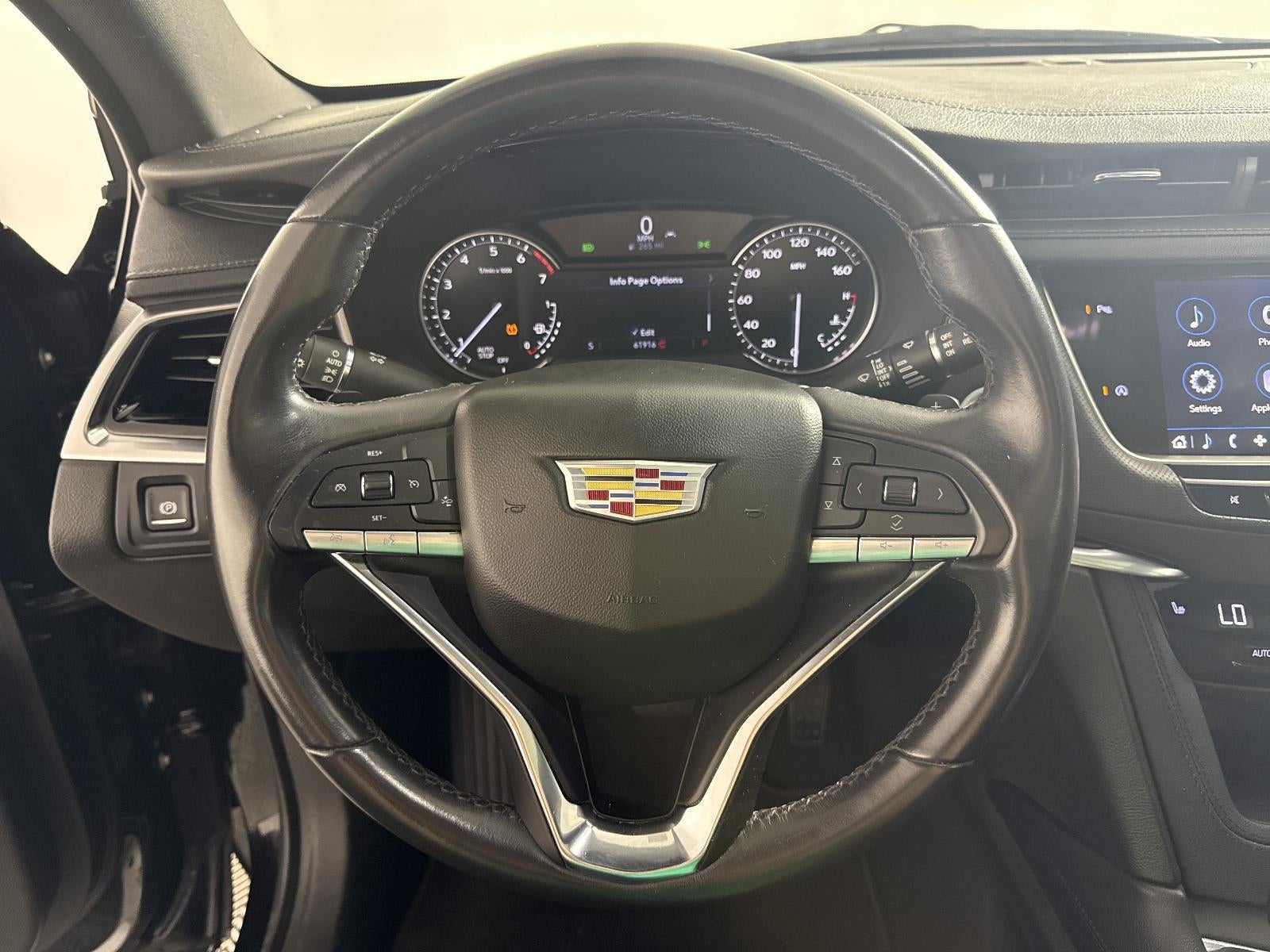 2025 Cadillac XT6 Luxury