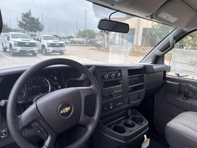 2025 Chevrolet Express Cutaway 3500 Base