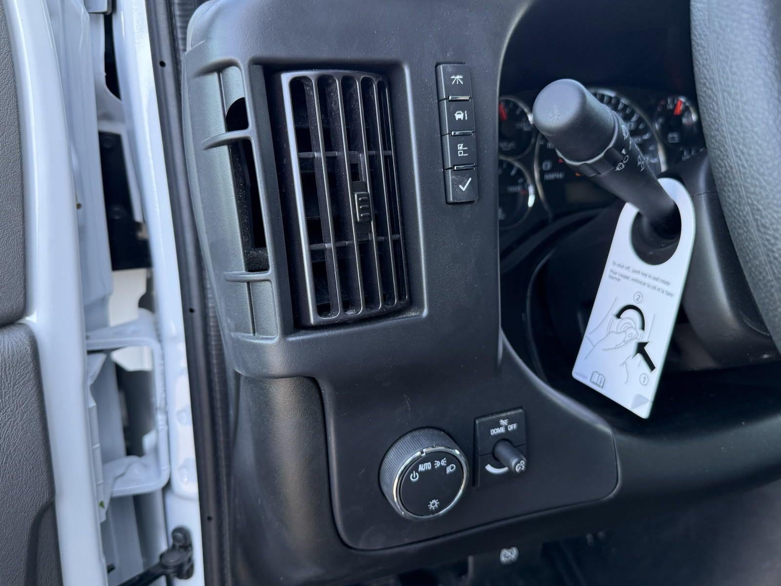 2024 Chevrolet Express Cutaway 3500 Base