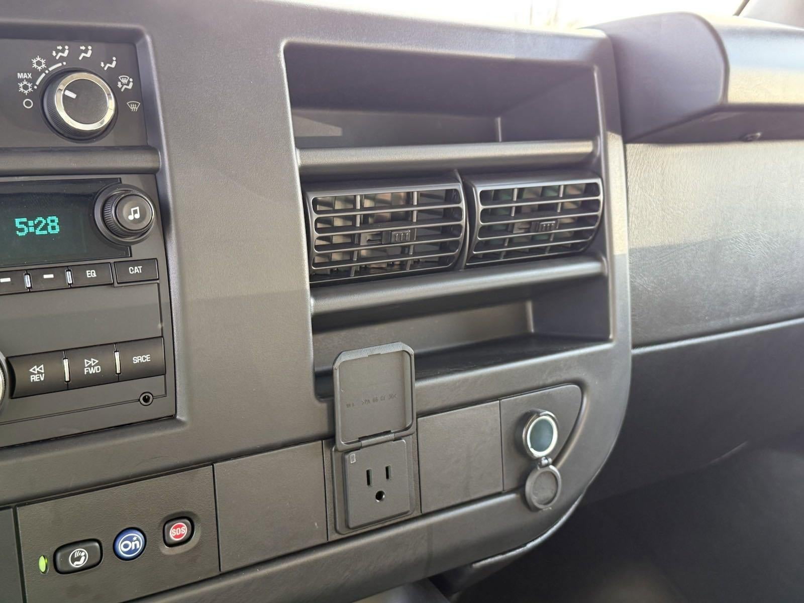 2024 Chevrolet Express Cutaway 3500 Base