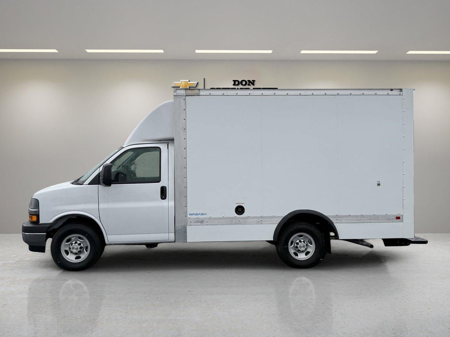 2024 Chevrolet Express Cutaway 3500 Base