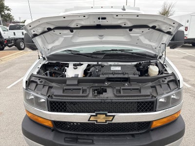 2025 Chevrolet Express Cutaway 3500 Base