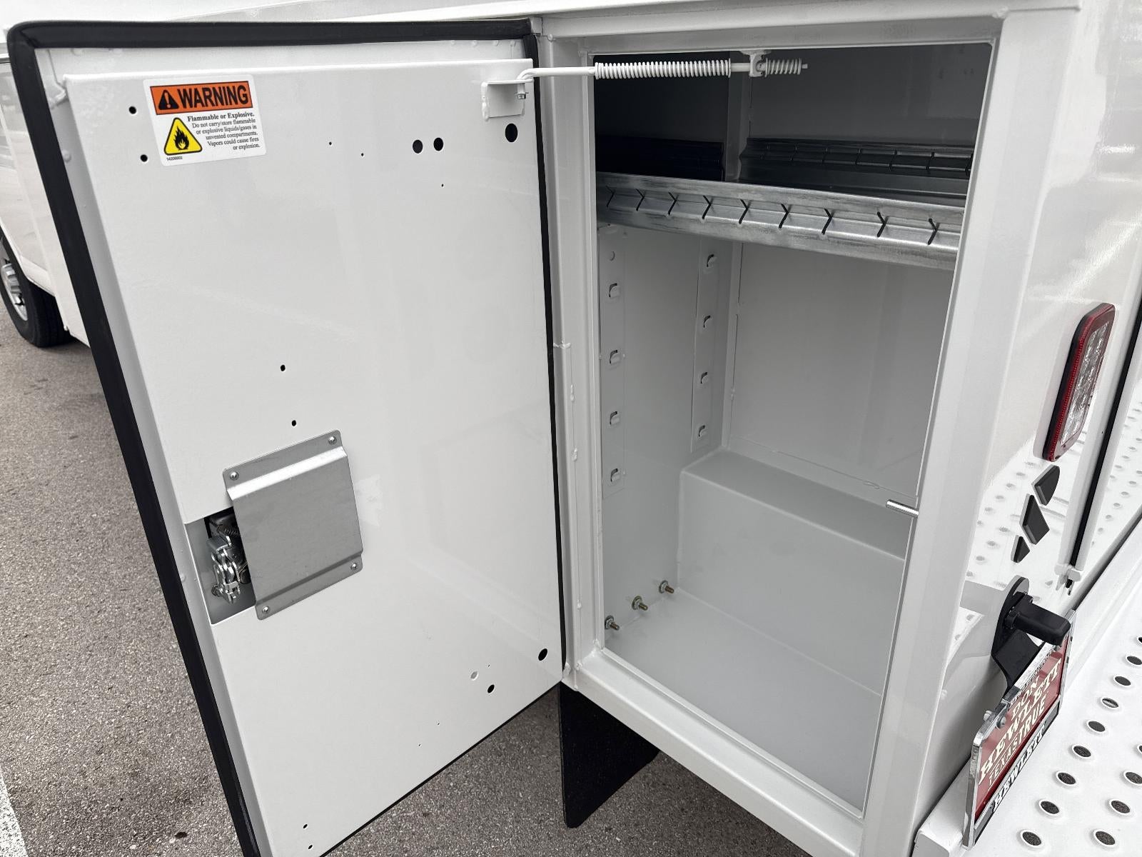 2025 Chevrolet Express Cutaway 3500 Base