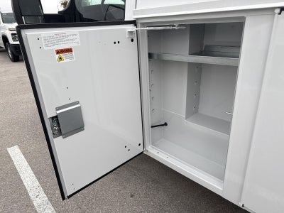 2025 Chevrolet Express Cutaway 3500 Base