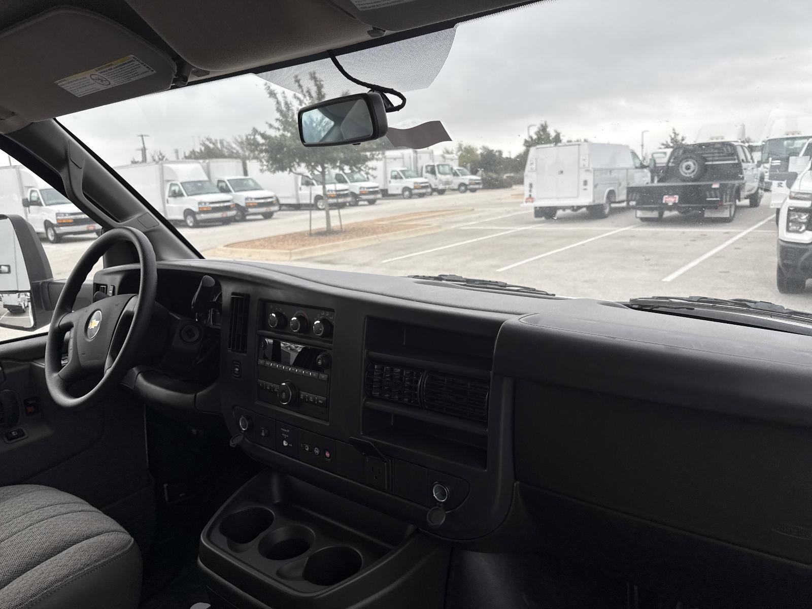 2025 Chevrolet Express Cutaway 3500 Base