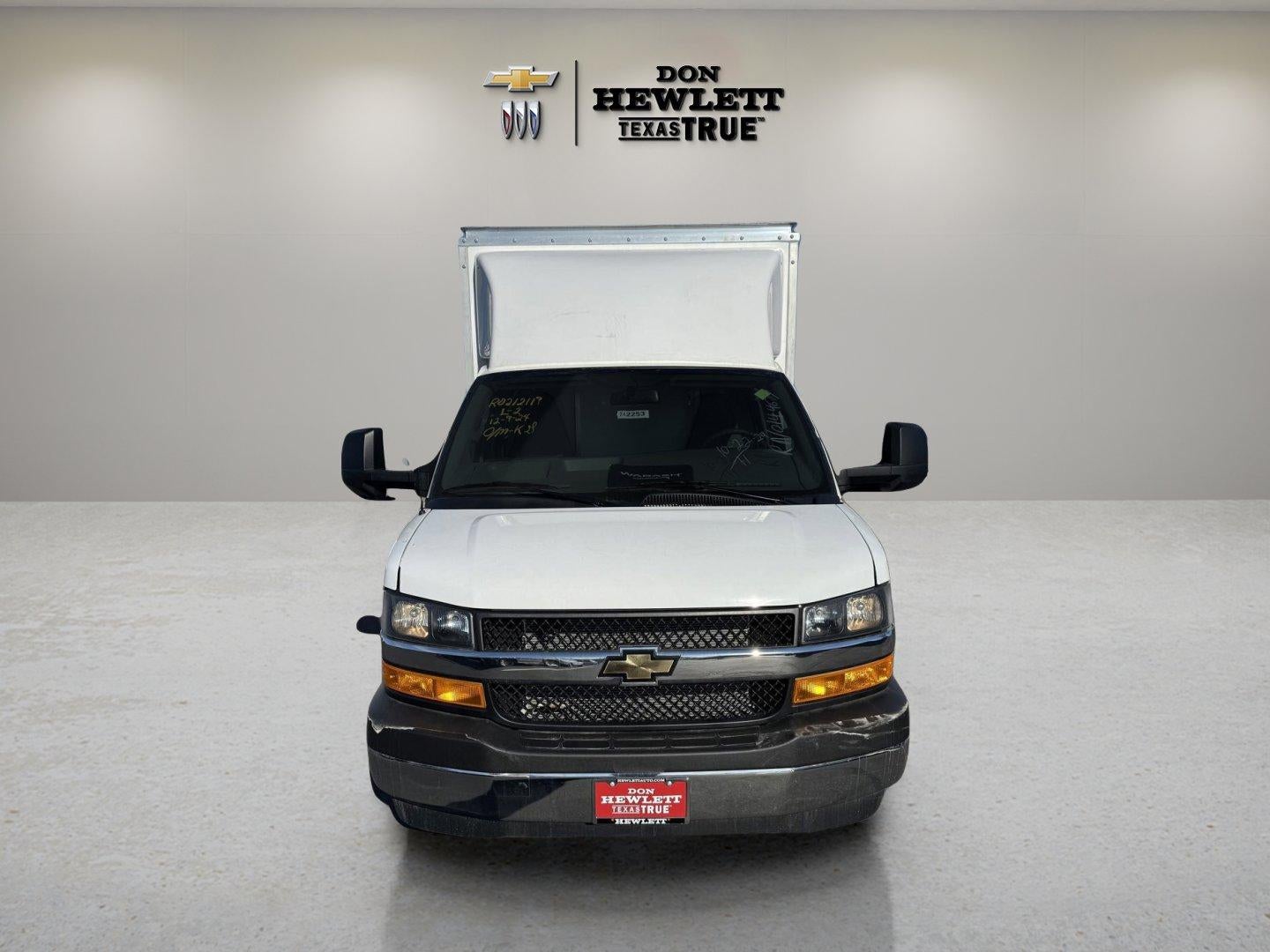 2024 Chevrolet Express Cutaway 3500 Base