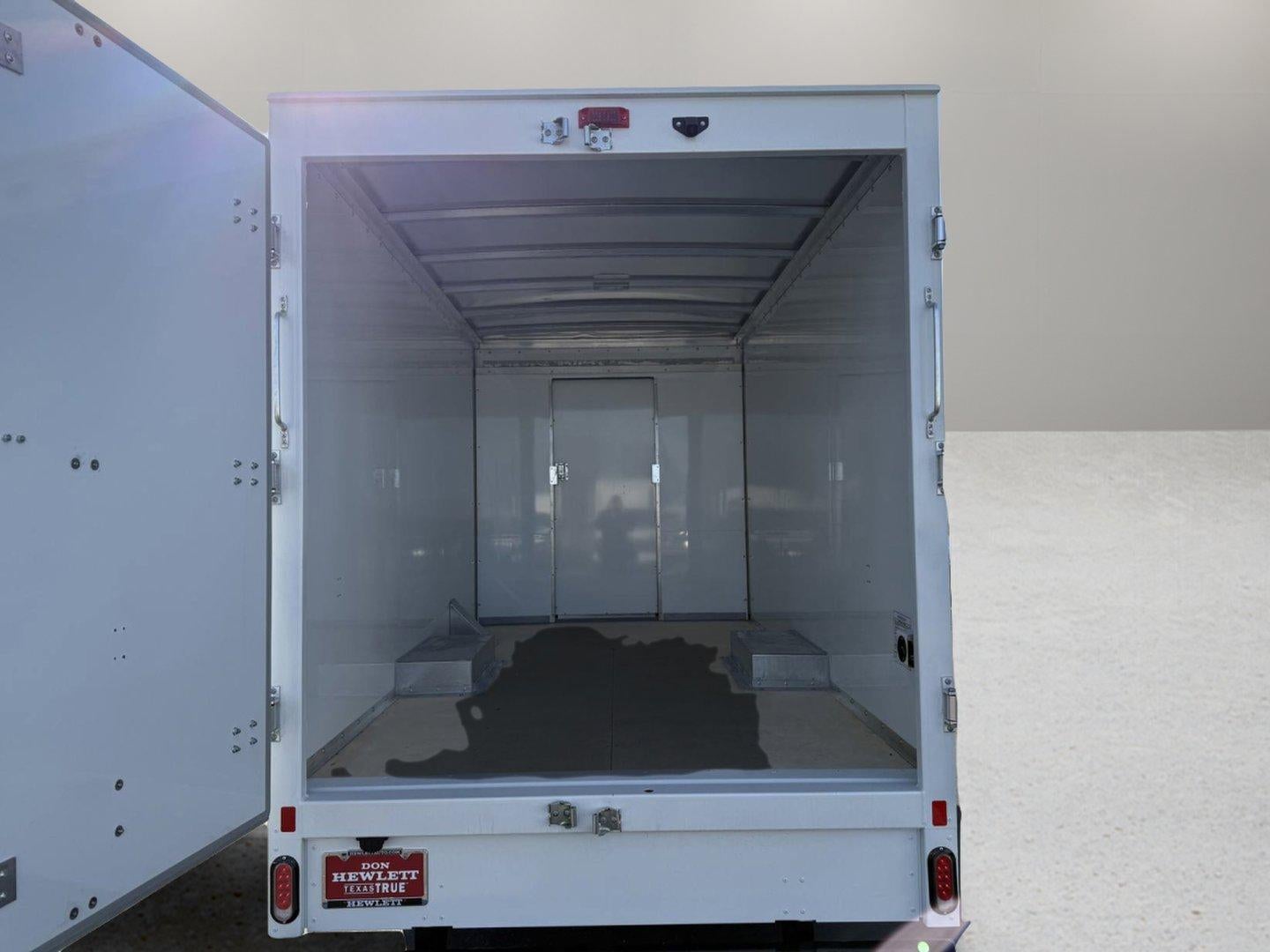 2024 Chevrolet Express Cutaway 3500 Base