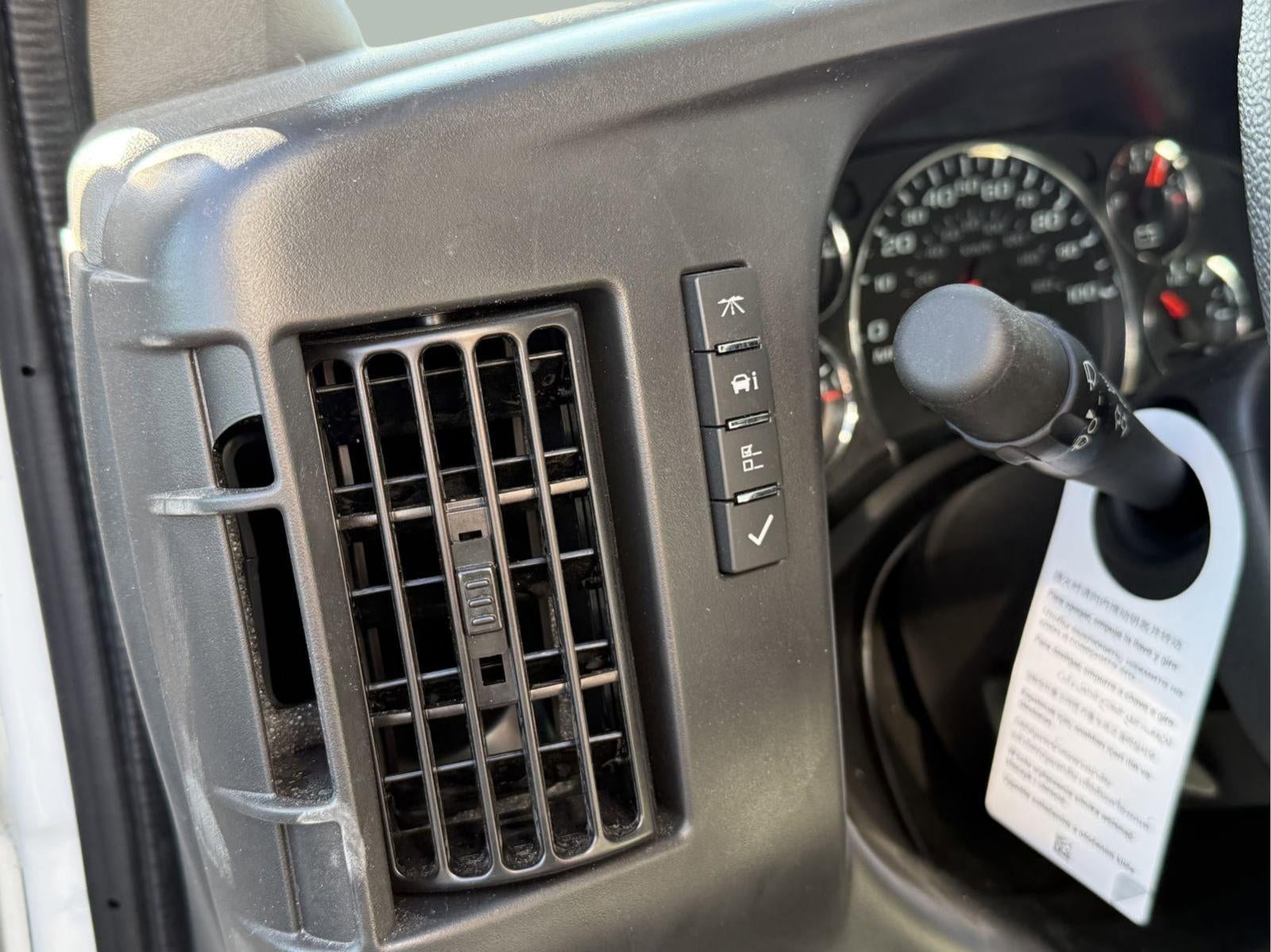 2024 Chevrolet Express Cutaway 3500 Base