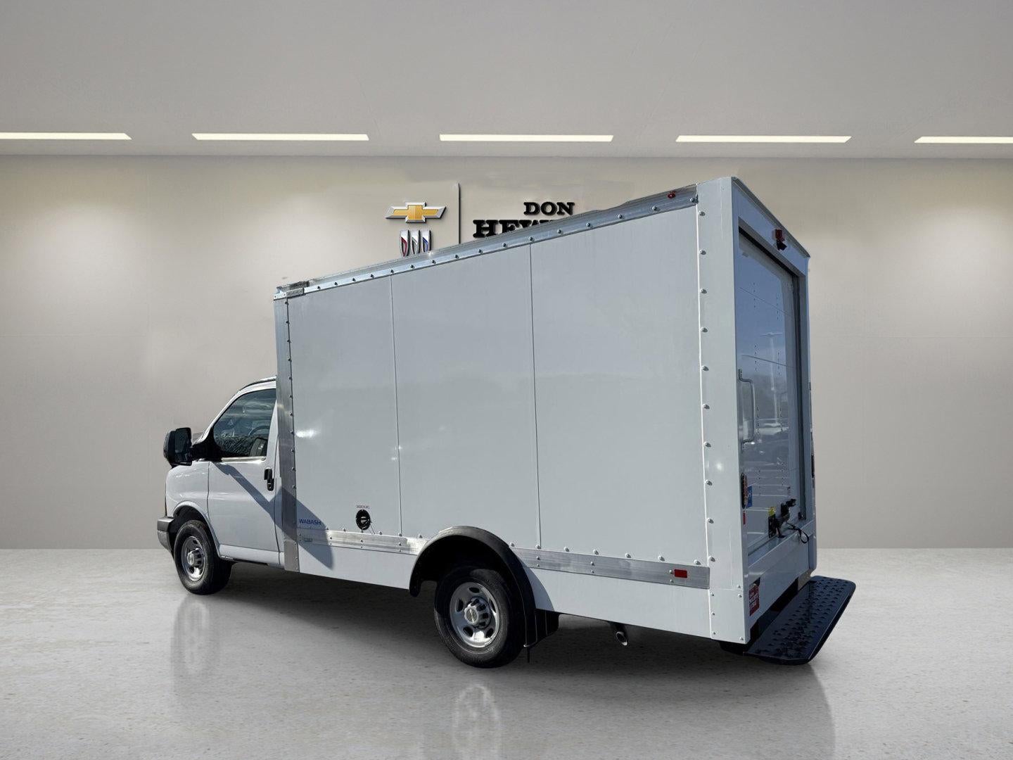 2024 Chevrolet Express Cutaway 3500 Base