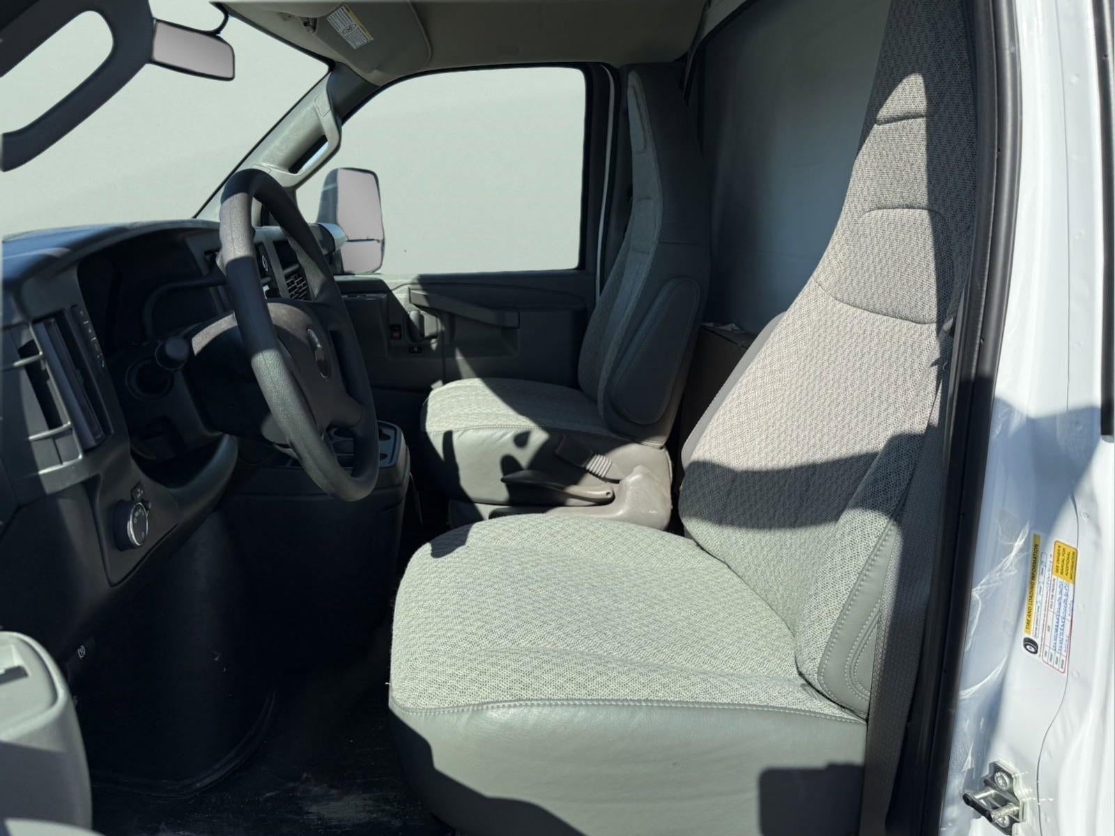 2024 Chevrolet Express Cutaway 3500 Base