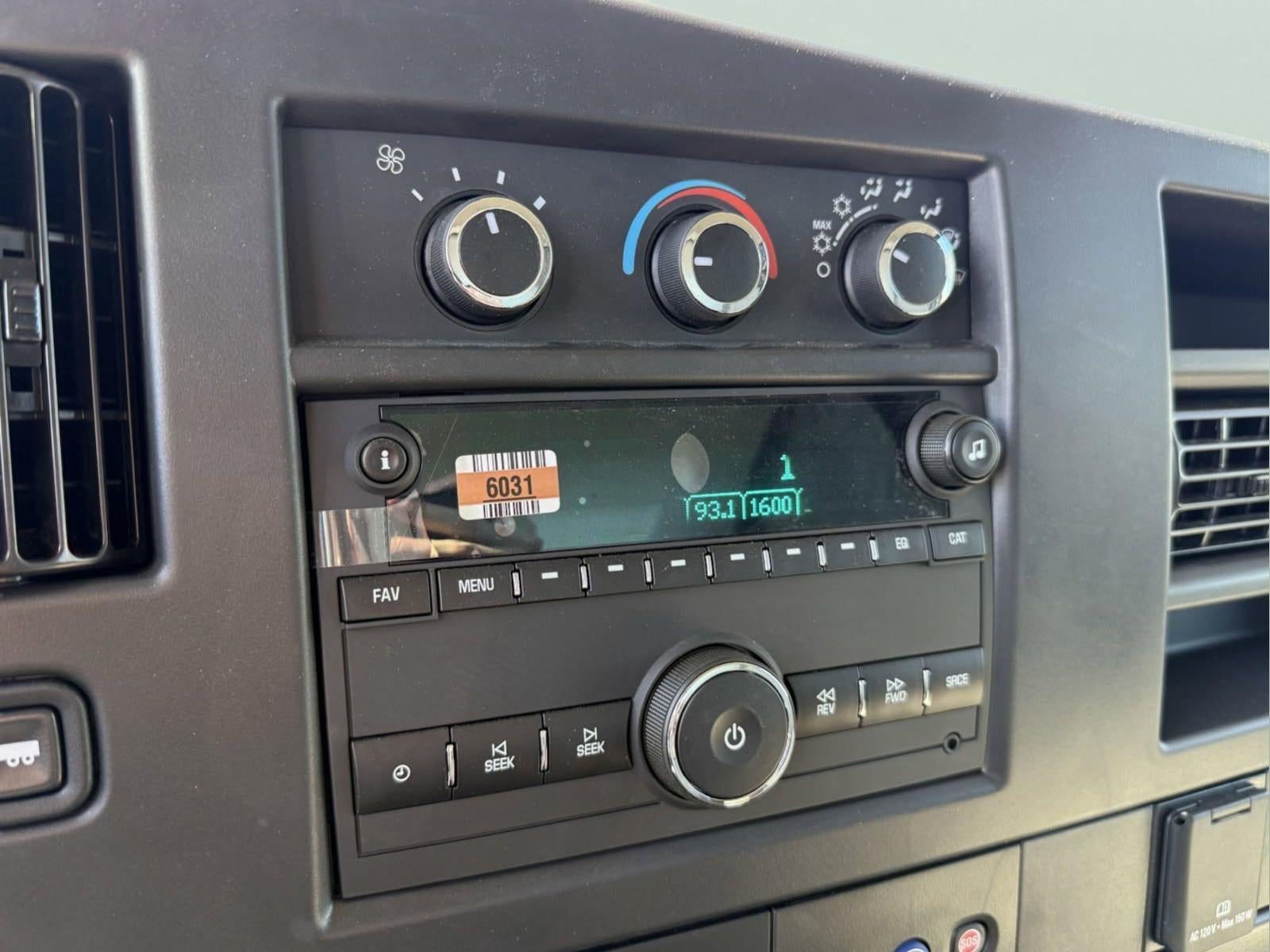 2024 Chevrolet Express Cutaway 3500 Base