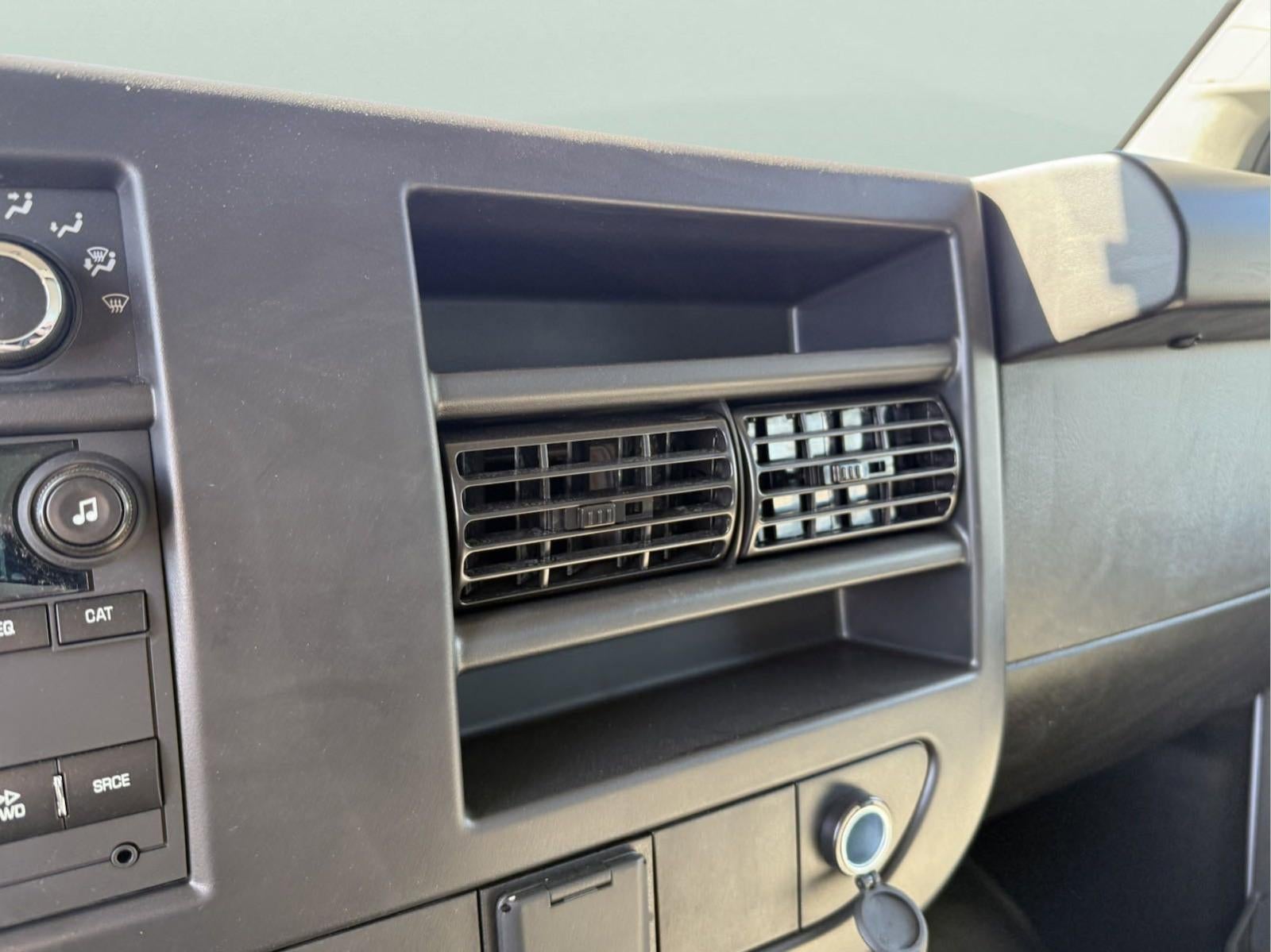 2024 Chevrolet Express Cutaway 3500 Base