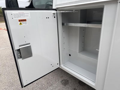 2025 Chevrolet Express Cutaway 3500 Base