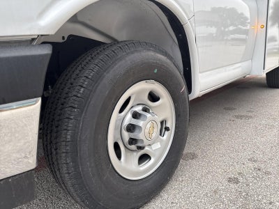 2025 Chevrolet Express Cutaway 3500 Base