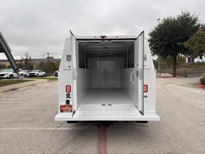 2025 Chevrolet Express Cutaway 3500 Base
